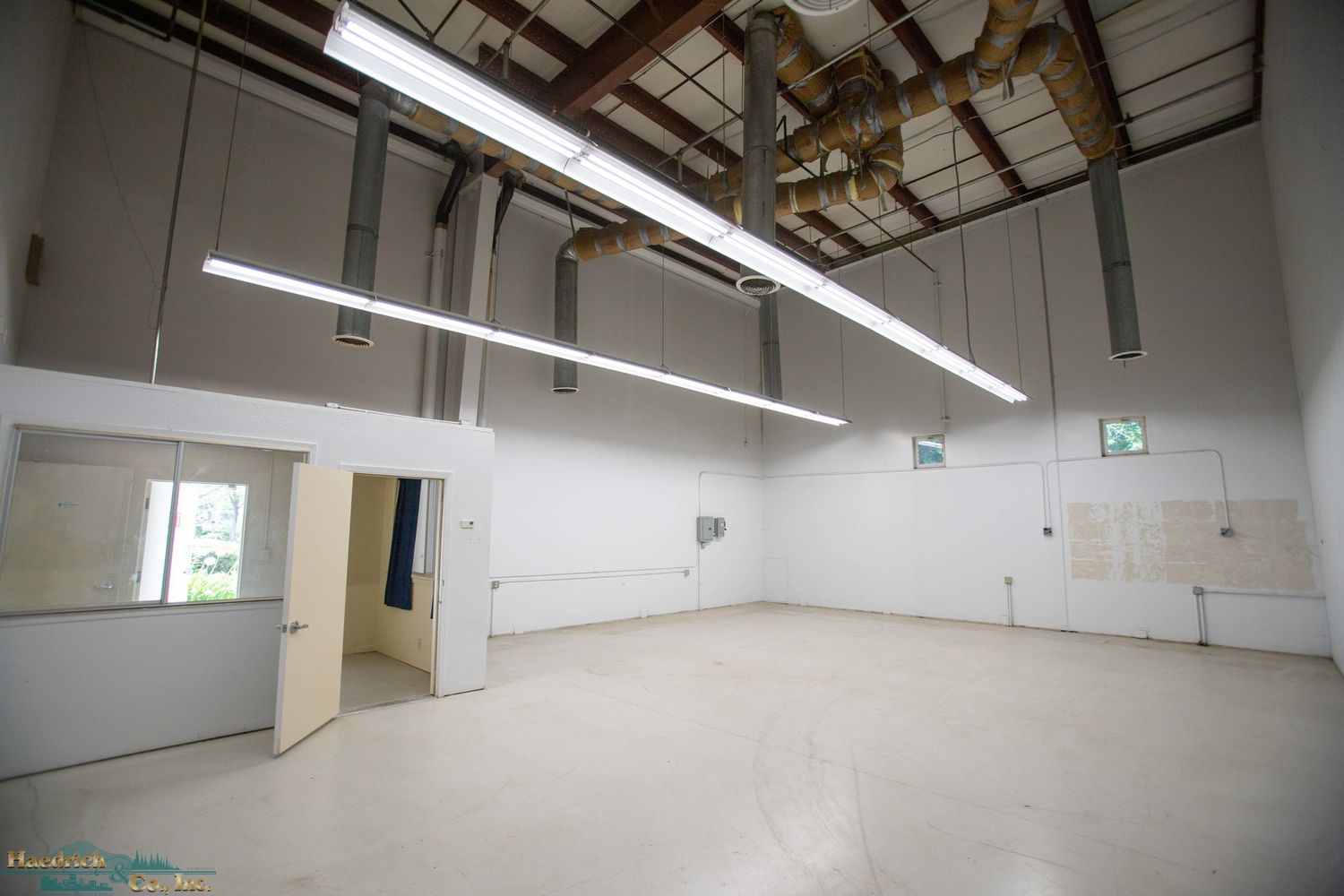 5800 Airport Road - Flex Space